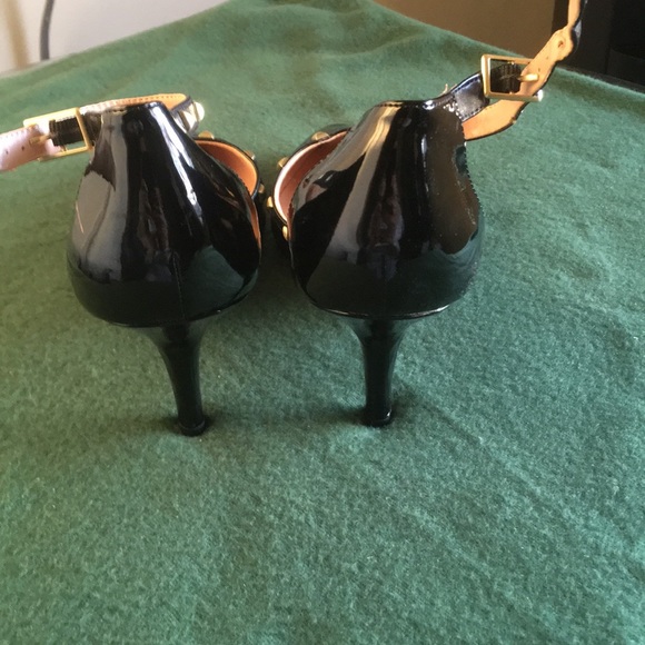 Julianne Hough studed black heel - Picture 3 of 3